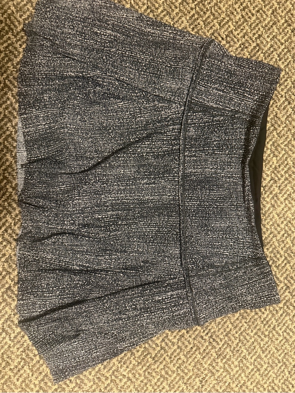 Lululemon Textured Black and White Pleated Women's Skort